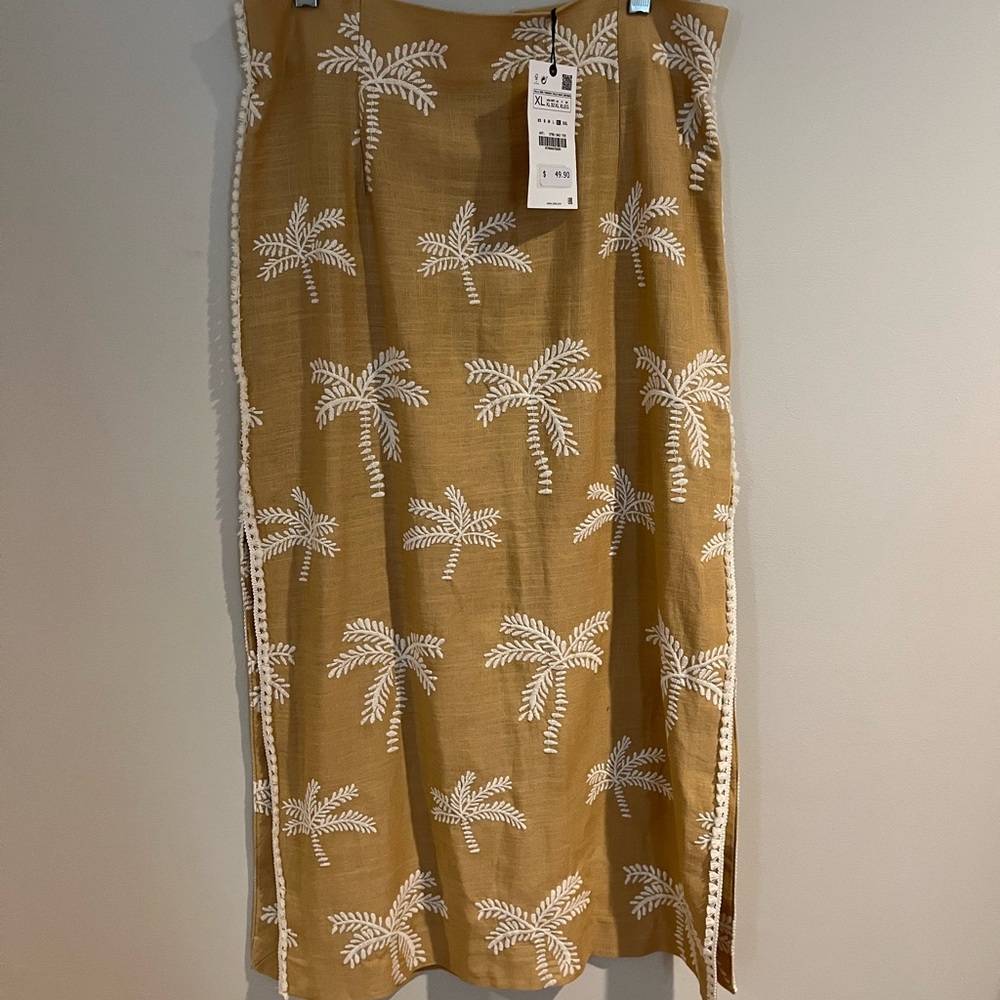 Zara Linen Palm Tree Skirt, Part of Matching Set!